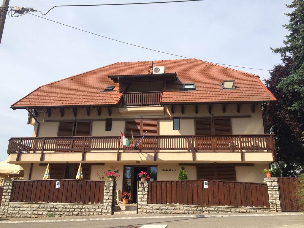 Fuerjes Villa Panzio Balatonfüred Extérieur photo